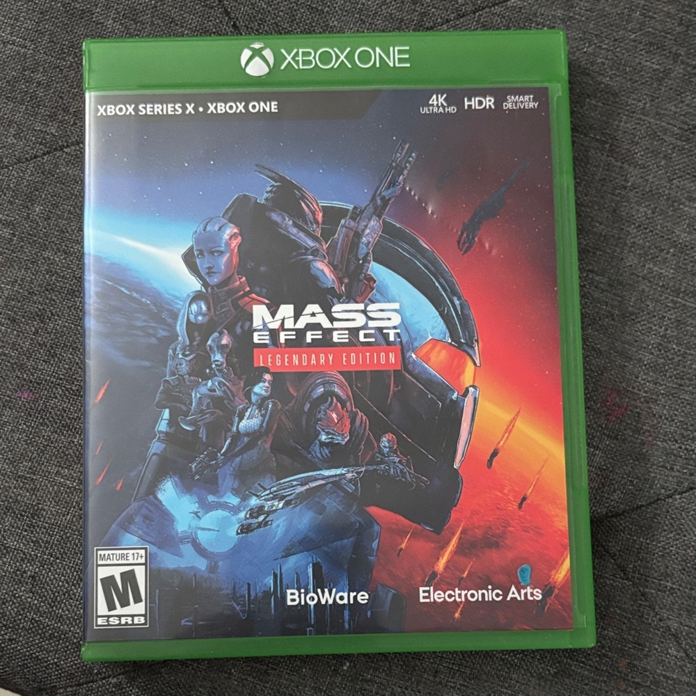 Mass Effect Legendary Edition for Xbox One - Green Case